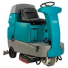 Tennant T7+ 80cm (akkumulátortöltővel, páncéllemezes savas akkumulátorral, fekete 16 col súrolókefével)	 	 	 